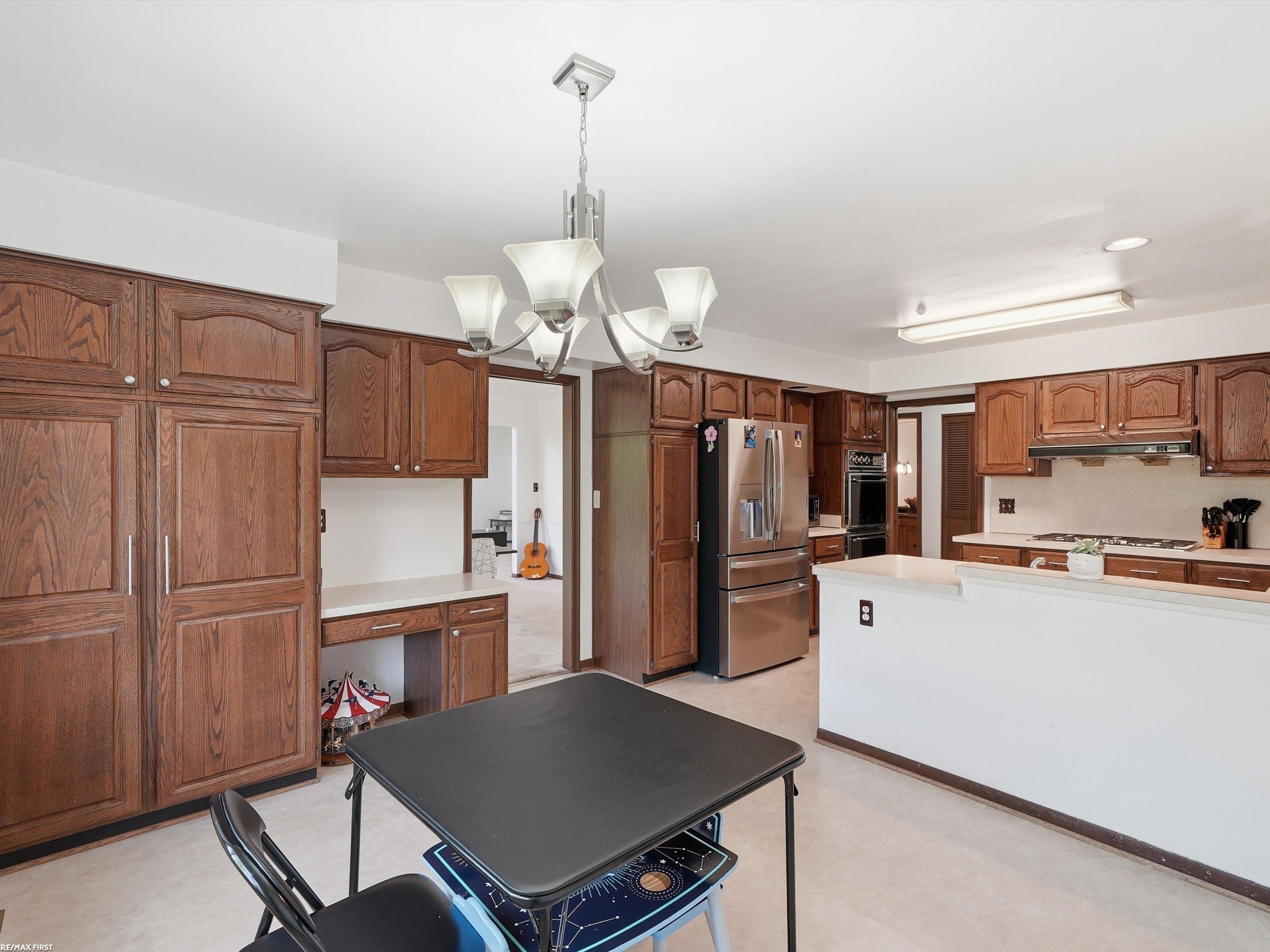 4677 Rolling Ridge Road West Bloomfield, MI 48323 - Photo 25 of 76