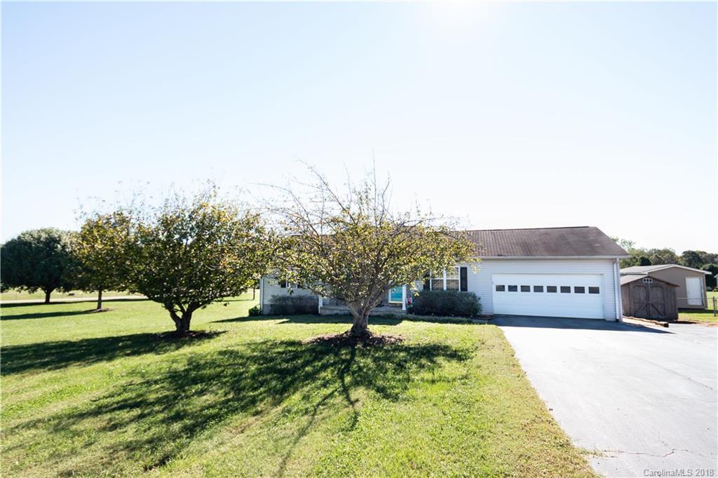 437 Drumstand Road Stony Point, NC 28678 - Photo 3 of 29 Gallery Image 3