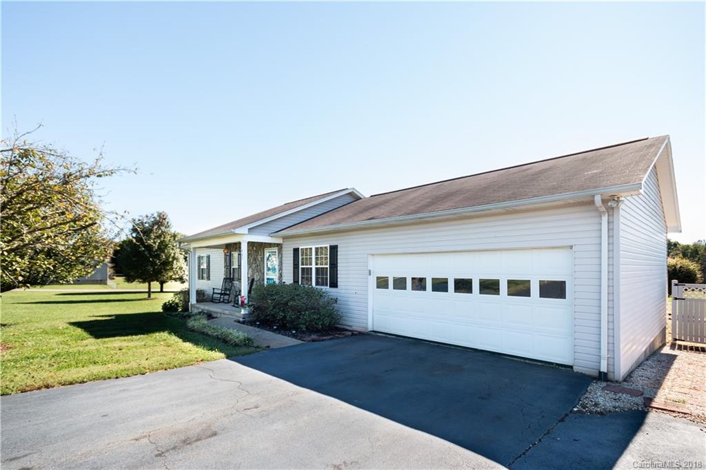437 Drumstand Road Stony Point, NC 28678 - Photo 4 of 29 Gallery Image 4