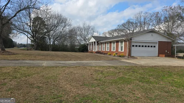 $2,200 | 1151 Stark Road, Jackson, GA 30233