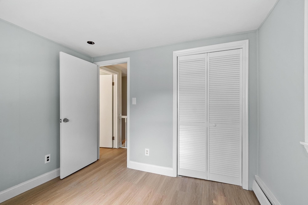 30 Hooper Road Dedham, MA 02026 - Photo 21 of 31