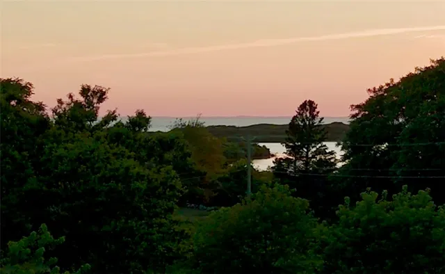 $2,950,000 | 751 Corn Neck Road, Block Island, RI 02807