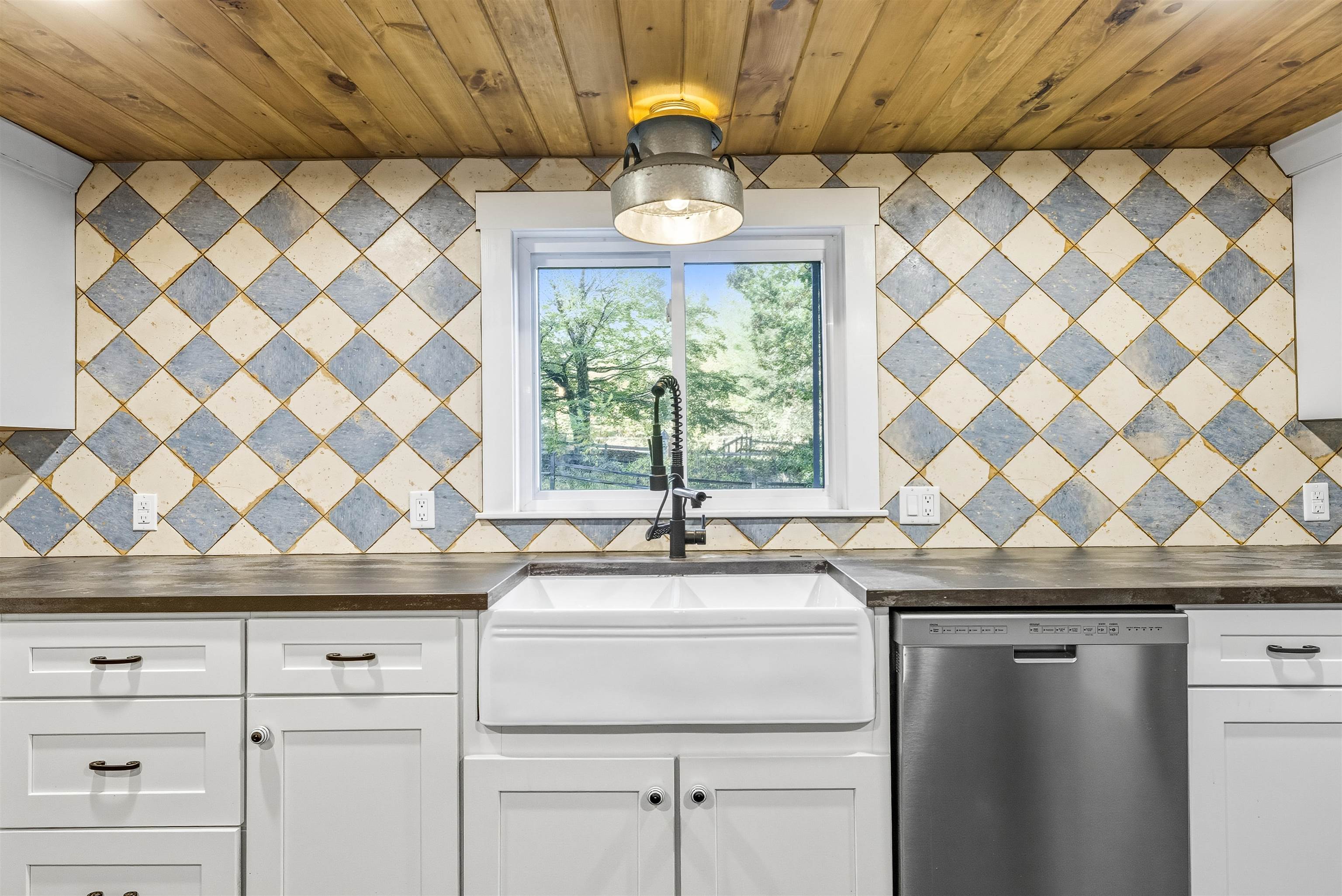 7 Currierville Road Newton, NH 03858 - Photo 7 of 60 Gallery Image 7