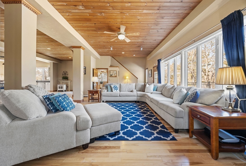 3 Wolf Road Bourne, MA 02532 - Photo 17 of 40