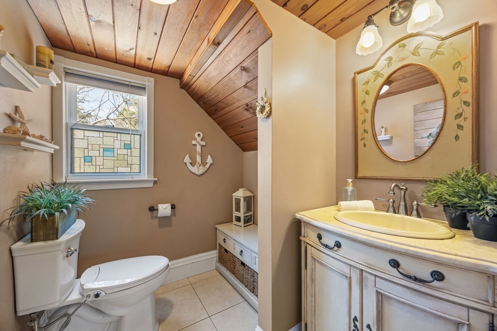 3 Wolf Road Bourne, MA 02532 - Photo 18 of 40