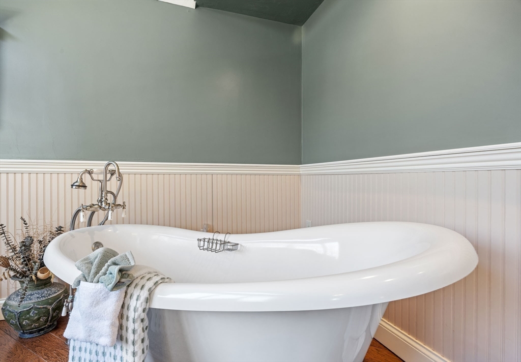 3 Wolf Road Bourne, MA 02532 - Photo 24 of 40