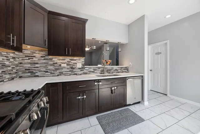 $394,999 | 9411 Harrison Street, Des Plaines, IL 60016