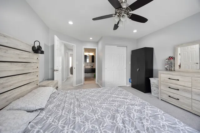 $394,999 | 9411 Harrison Street, Des Plaines, IL 60016