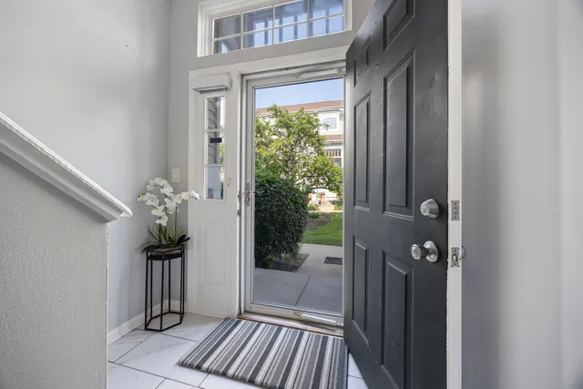 $394,999 | 9411 Harrison Street, Des Plaines, IL 60016