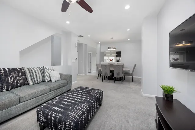 $394,999 | 9411 Harrison Street, Des Plaines, IL 60016