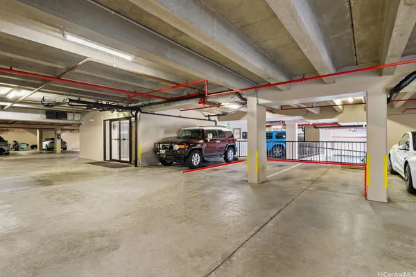 $5,000 | 512 Iolani Avenue, Unit PH2, Honolulu, HI 96813