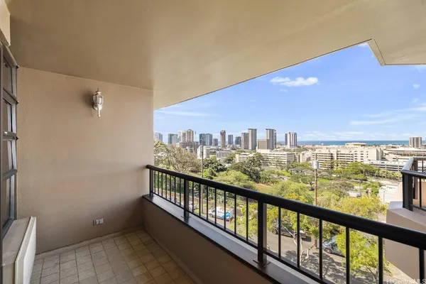 $5,000 | 512 Iolani Avenue, Unit PH2, Honolulu, HI 96813