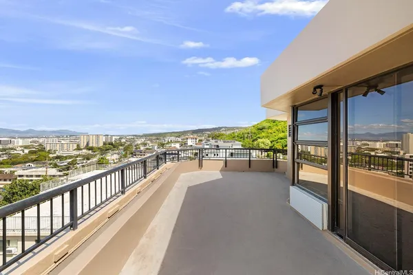 $5,000 | 512 Iolani Avenue, Unit PH2, Honolulu, HI 96813