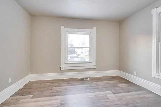 $309,900 | 1225 South Chestnut Avenue, Green Bay, WI 54304