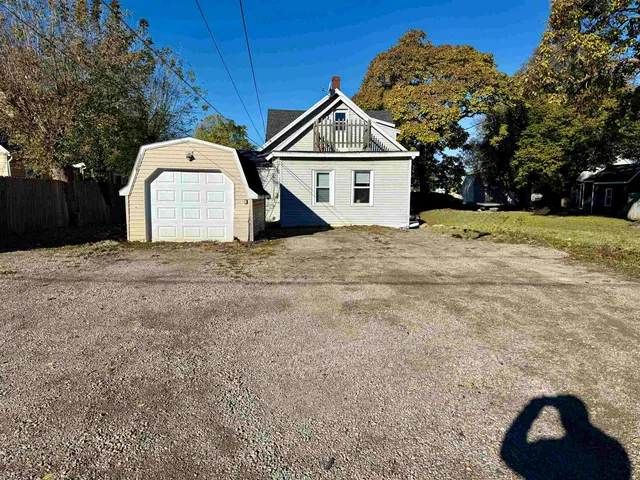 $309,900 | 1225 South Chestnut Avenue, Green Bay, WI 54304