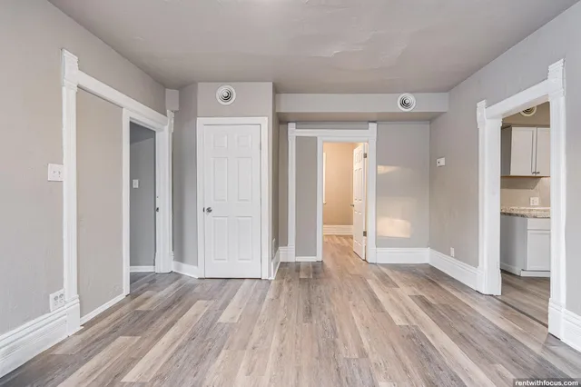 $309,900 | 1225 South Chestnut Avenue, Green Bay, WI 54304