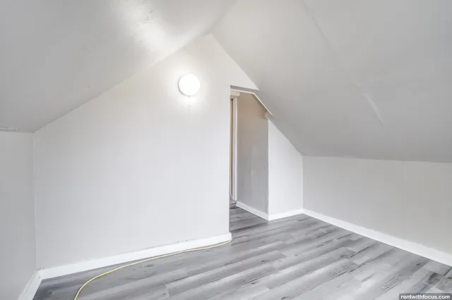 $309,900 | 1225 South Chestnut Avenue, Green Bay, WI 54304