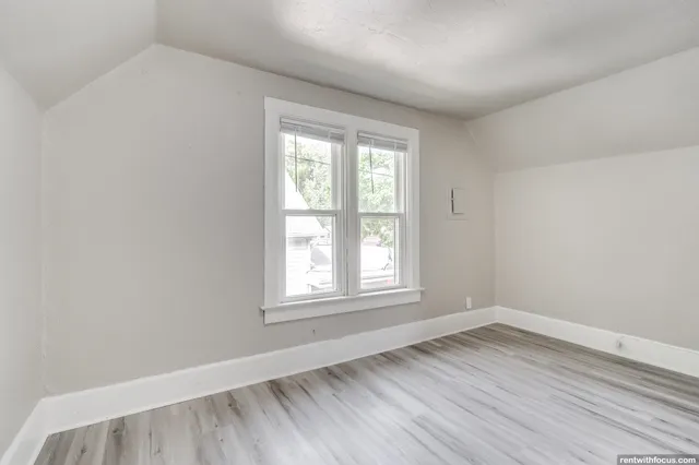 $309,900 | 1225 South Chestnut Avenue, Green Bay, WI 54304