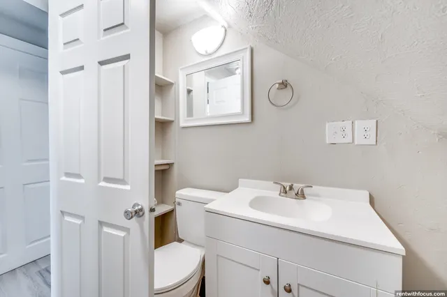 $309,900 | 1225 South Chestnut Avenue, Green Bay, WI 54304