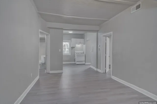 $309,900 | 1225 South Chestnut Avenue, Green Bay, WI 54304