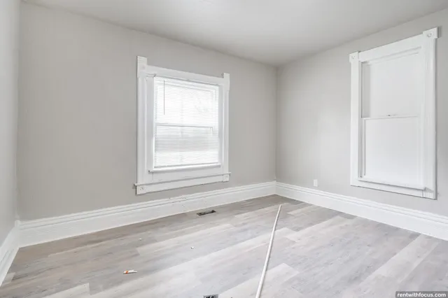 $309,900 | 1225 South Chestnut Avenue, Green Bay, WI 54304