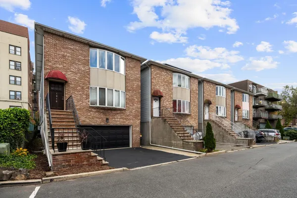 $3,400 | 1916 Grand Avenue, Unit 2, North Bergen, NJ 07047
