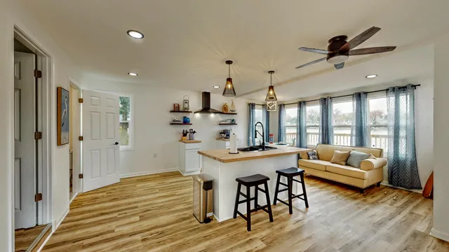 $659,900 | N4510 Anthony Island, Unit N4504, Hustisford, WI 53034