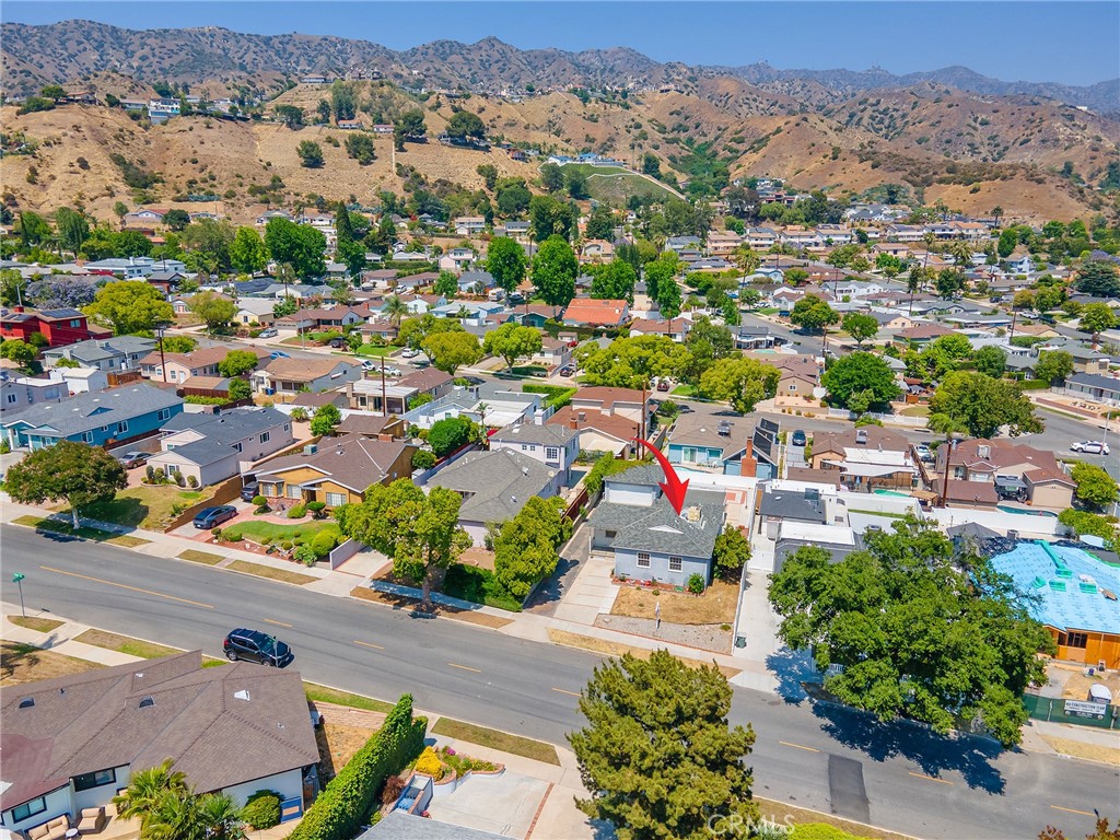 2724 Scott Road Burbank, CA 91504 - Photo 42 of 43 an aerial view of a city