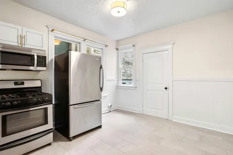 $679,000 | 857-857 Athens Avenue, Oakland, CA 94607