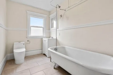 $679,000 | 857-857 Athens Avenue, Oakland, CA 94607