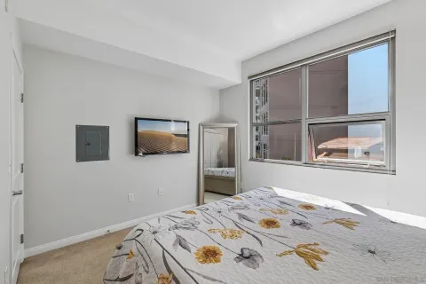 $409,900 | 206 Park Boulevard, Unit 313, San Diego, CA 92101