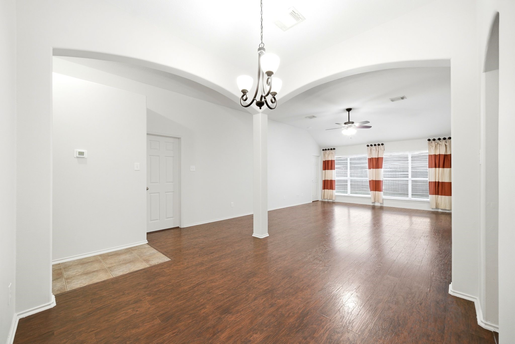6931 Hamilton Falls Lane Spring, TX 77379 - Photo 9 of 36