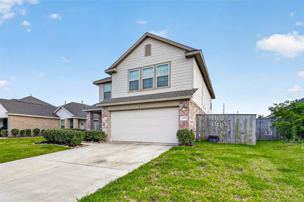$315,000 | 14502 Andover Birch Drive, Rosharon, TX 77583