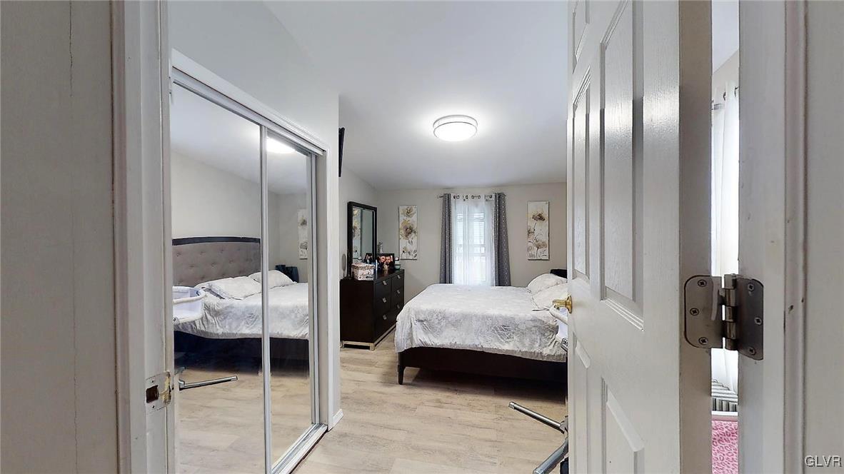 712 2nd Street Catasauqua, PA 18032 - Photo 20 of 36 a en suite spacious bathroom with a double vanity and a mirror