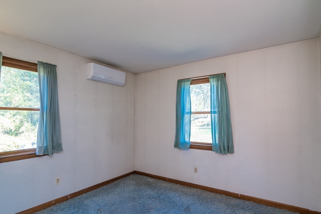 8 Sunset Drive Montague, MA 01376 - Photo 18 of 29 an empty room with windows