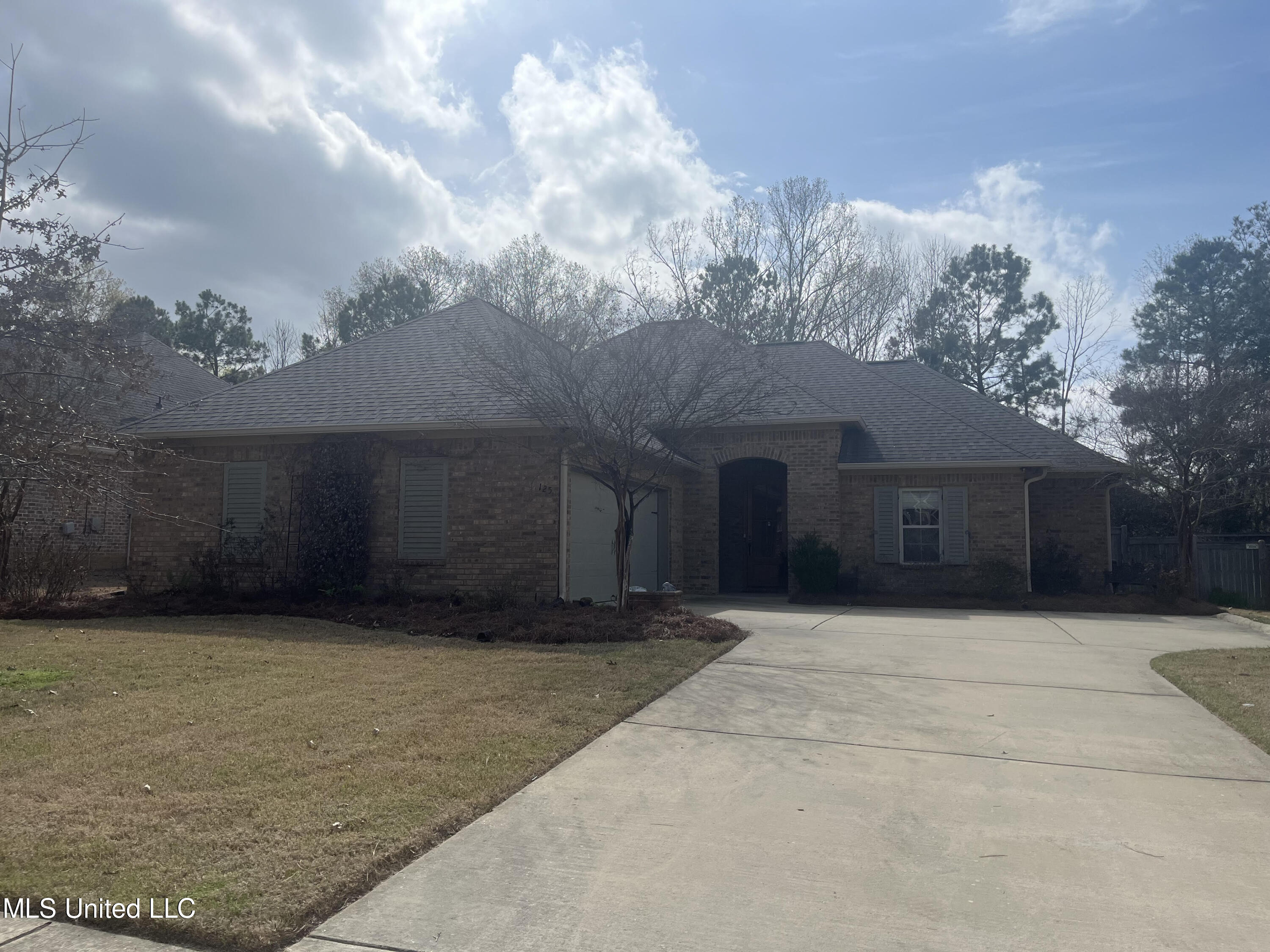 125 Hampton Place, Madison, MS 39110
