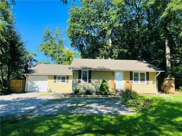 $245,000 | 36 North Ridge Avenue, Liberty, MO 64068