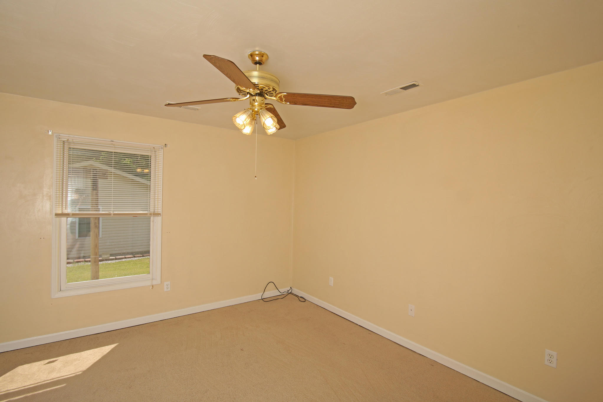 1060 Kessler Mill Road Salem, VA 24153 - Photo 16 of 45 DGA_5676