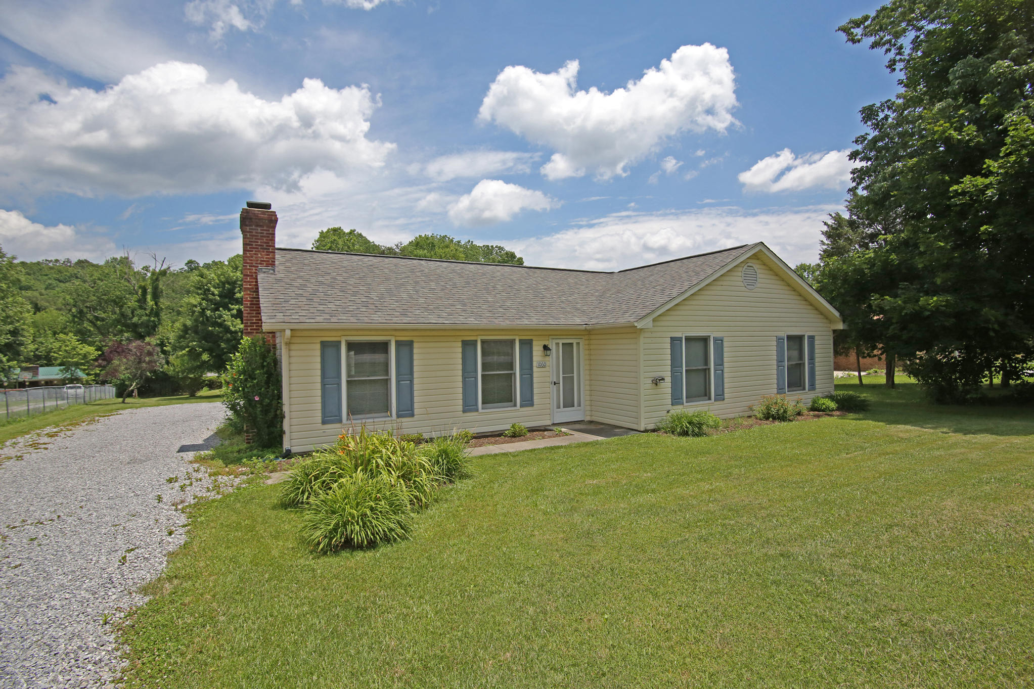 1060 Kessler Mill Road Salem, VA 24153 - Photo 39 of 45 DGA_6757