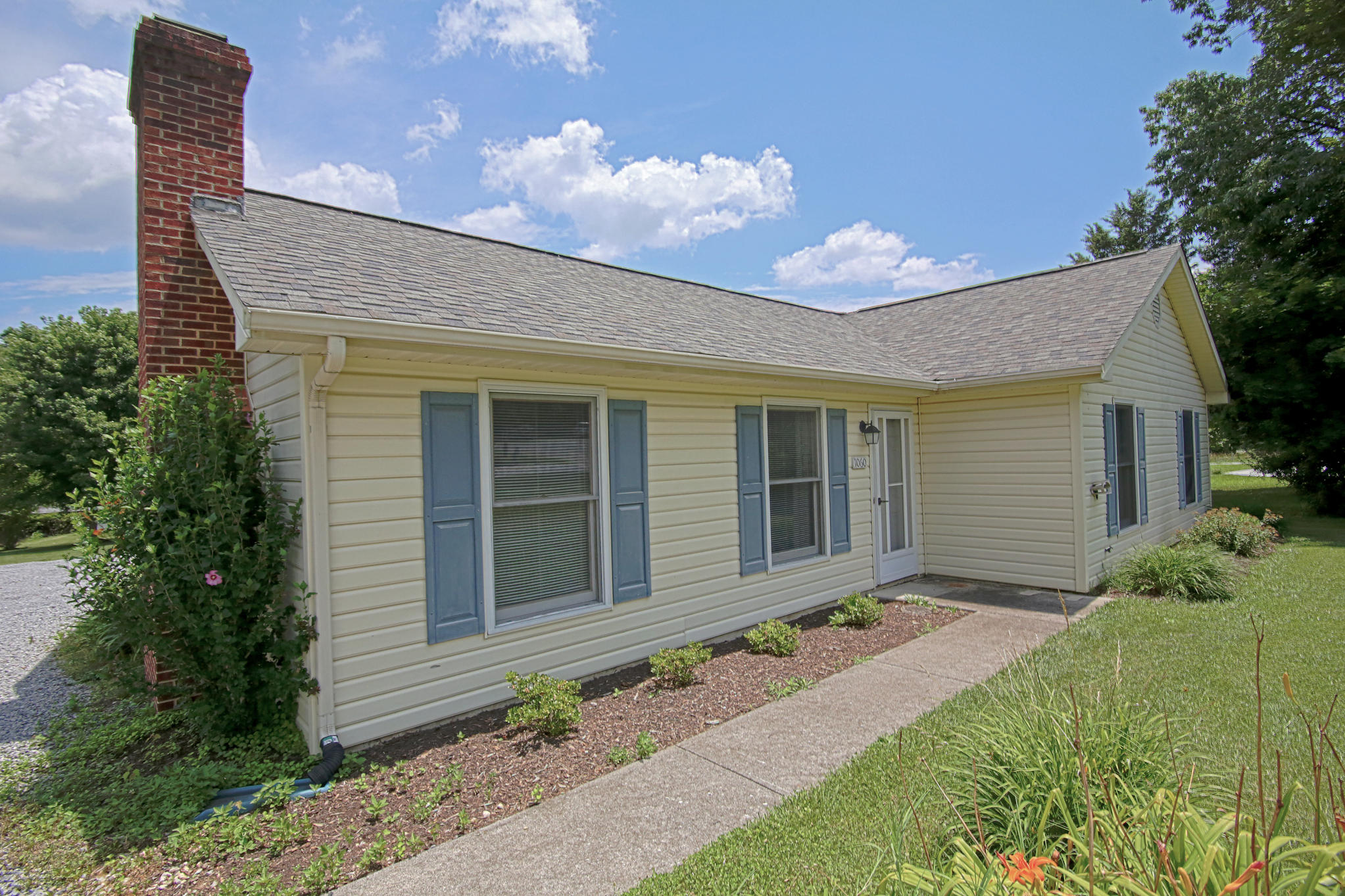 1060 Kessler Mill Road Salem, VA 24153 - Photo 42 of 45 DGA_6785