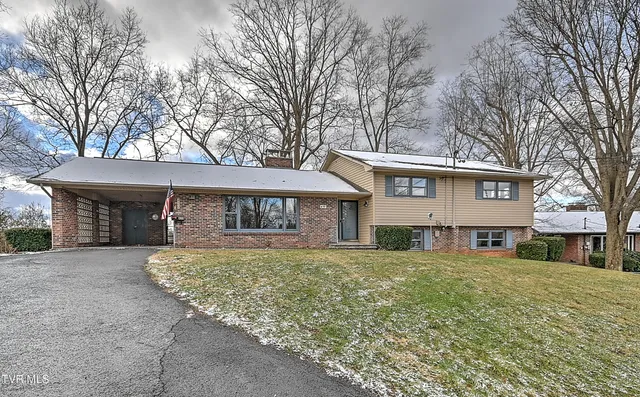 $235,000 | 420 Terry Drive, Bristol, VA 24201