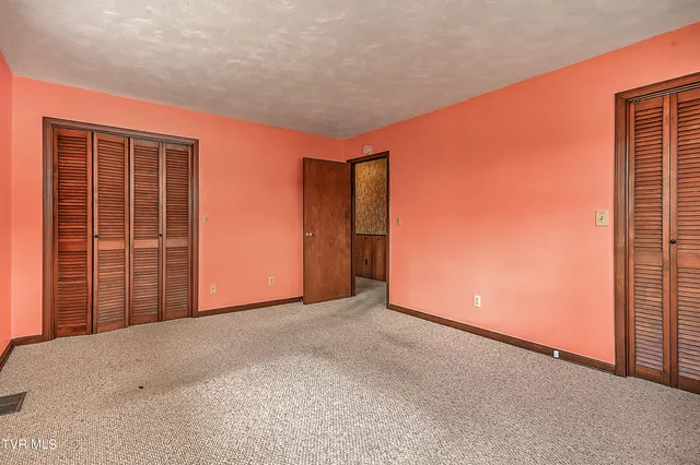 $235,000 | 420 Terry Drive, Bristol, VA 24201