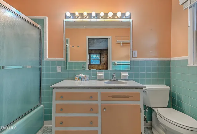 $235,000 | 420 Terry Drive, Bristol, VA 24201