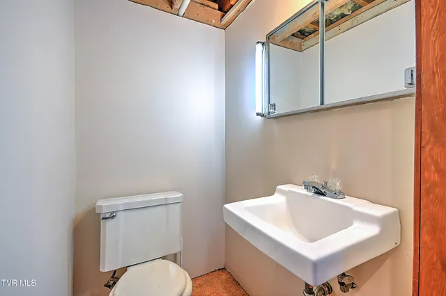 $235,000 | 420 Terry Drive, Bristol, VA 24201