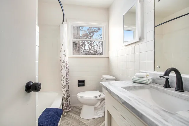 $189,900 | 135 North Lindow Drive, Battle Creek, MI 49037