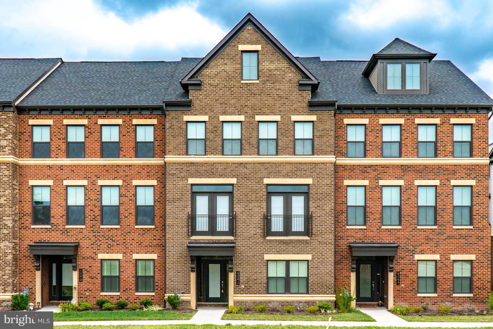 43375 Whitehead Terrace Ashburn, VA 20148 - Photo 1 of 58 Exterior (Front)