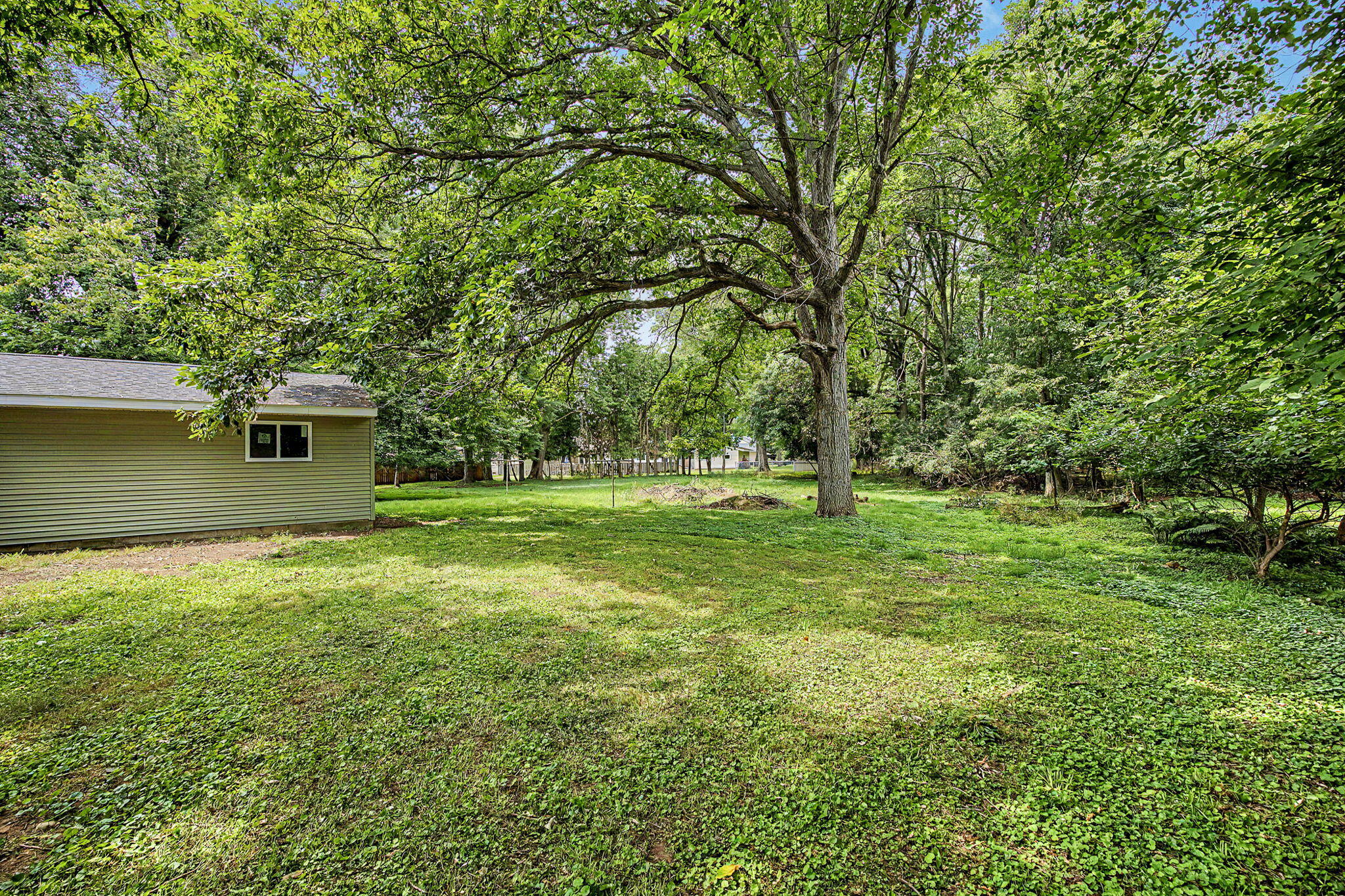 2804 Kibby Road Jackson, MI 49203 - Photo 32 of 35 Room for a Pool