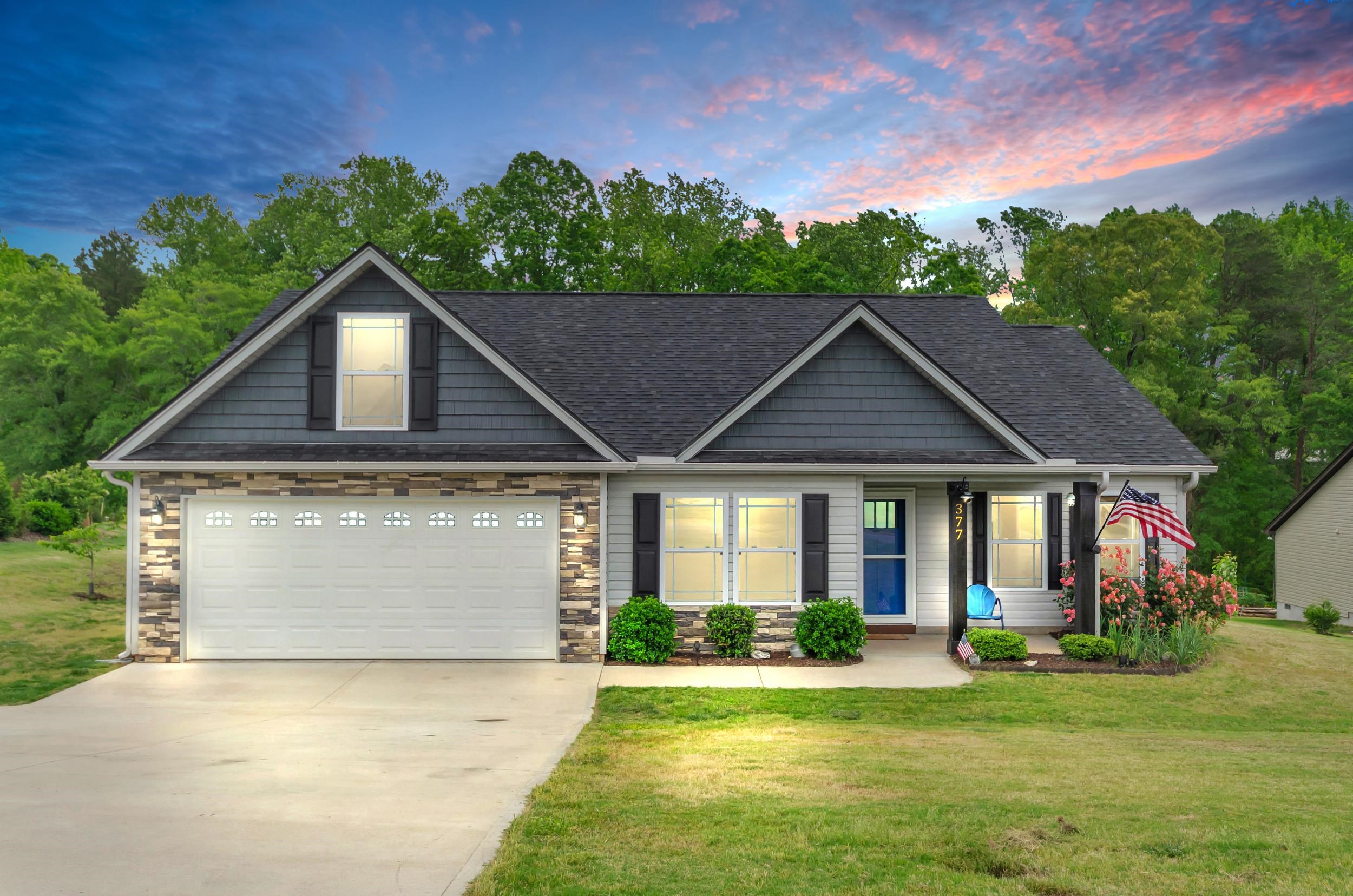 377 Danleigh Way Inman, SC 29349 - Photo 4 of 39