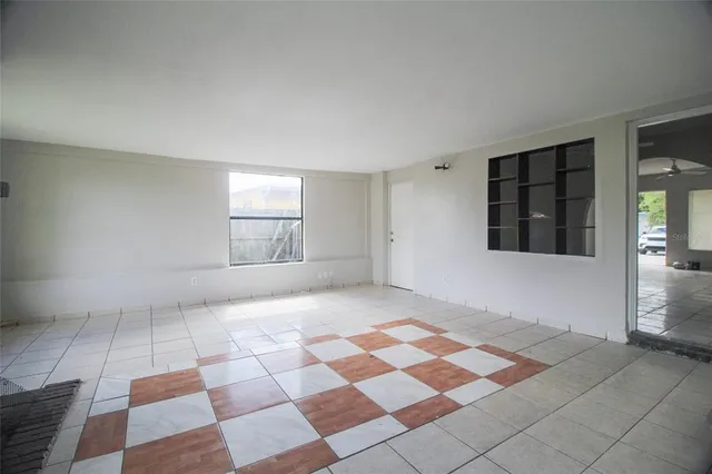 $2,295 | 15 North Oxalis Drive, Orlando, FL 32807