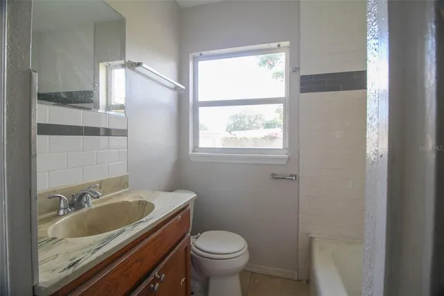 $2,295 | 15 North Oxalis Drive, Orlando, FL 32807